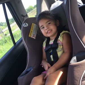 Meet your Posher, Perla